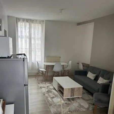 Type F2 Apartment *
